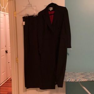 Pants suit and jacket